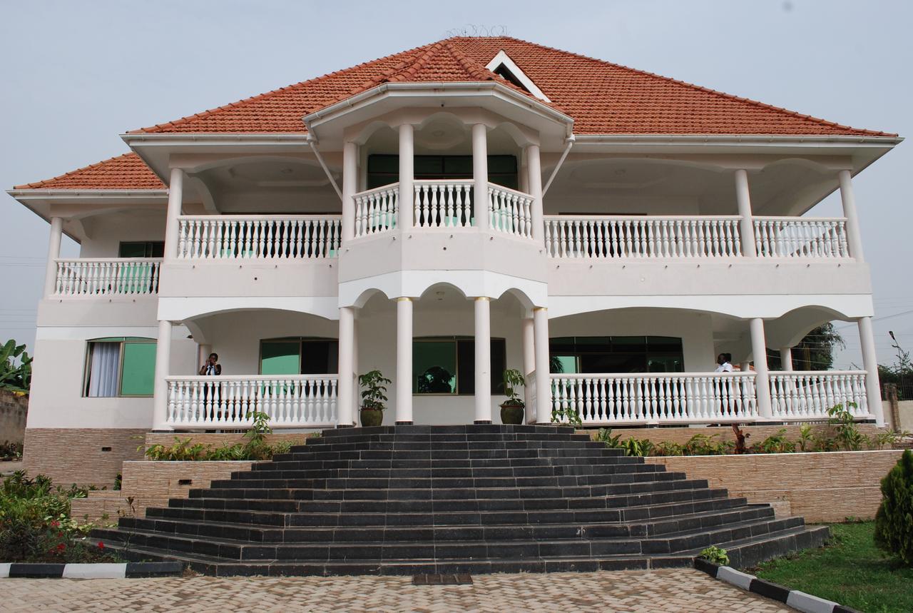 Victoria Royal Hotel Entebbe Exterior foto